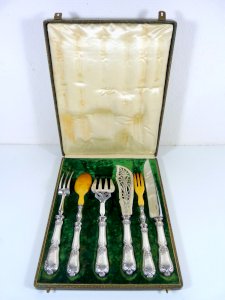 Lot of services cutlery / salad / fish silver-plated Louis XV BB box