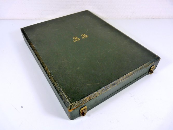 Lot services découper / salade / poisson manches argent fourré Louis XV BB boîte