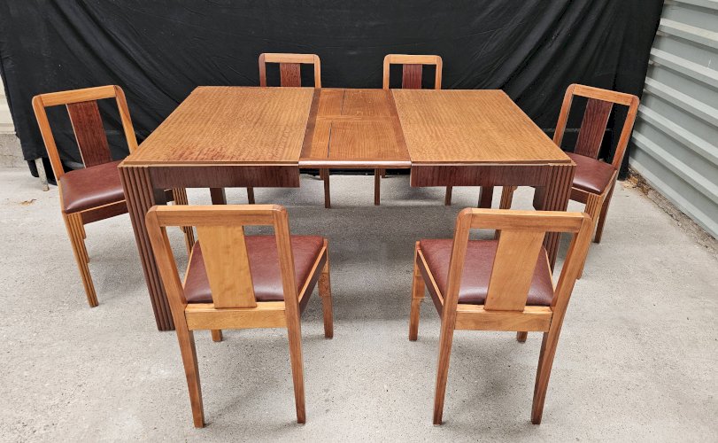 Lot table et ses 6 chaises Art déco de Saddier & fils
