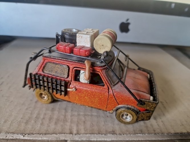 ?Lot vintage? POLISTIL MINI COOPER  1/25 ? avec personnage