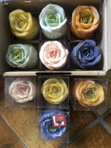 Lots of 10 new rose-shaped candles in different colors