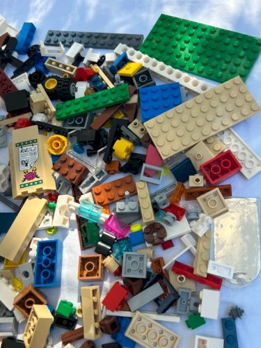 Lot/vrac de 600 pièces de construction Lego officiel