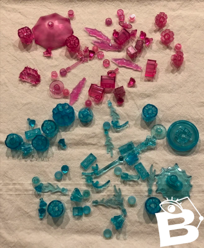 Lot/vrac de pièces Lego roses et bleues translucides