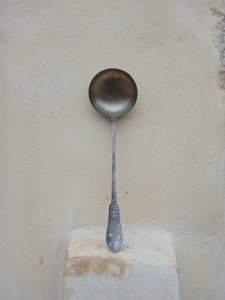 Louche ancienne motif floraux ancienne 