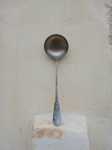 Louche ancienne motif floraux ancienne 