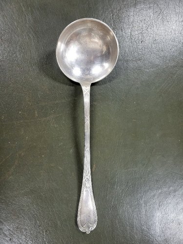 LOUCHE CHRISTOFLE RUBANS CLOCHETTES EN METAL ARGENTE