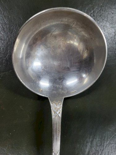 LOUCHE CHRISTOFLE RUBANS CLOCHETTES EN METAL ARGENTE