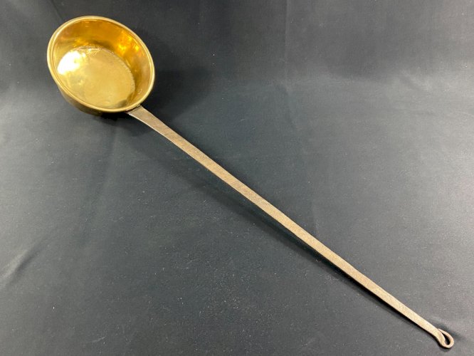 Louche poche à eau en laiton étamé fin XVIIIe début XIXe