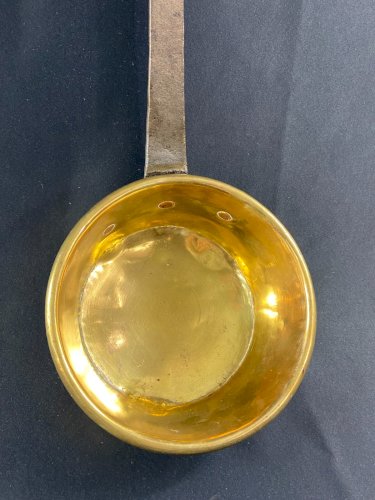 Louche poche à eau en laiton étamé fin XVIIIe début XIXe