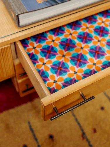 Louise, la coiffeuse basse en bois N°136