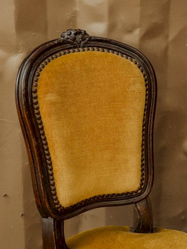 Louise, la coiffeuse en bois et son fauteuil en velours N°192