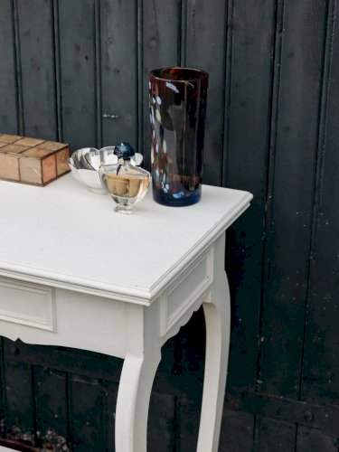 Louise, la coiffeuse en bois N°122