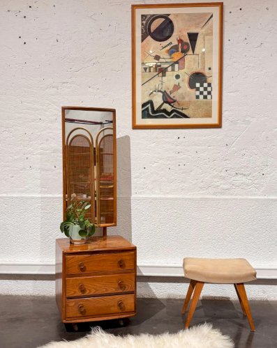 Louise, la coiffeuse en bois N°144