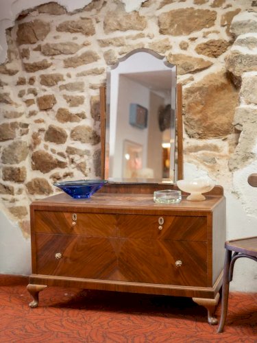 Louise, la coiffeuse en bois N°169