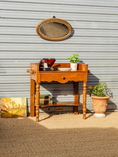 Louise, la coiffeuse en bois N°190