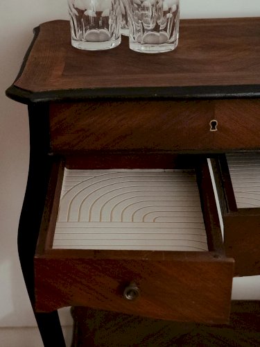 Louise, la coiffeuse en bois N°212