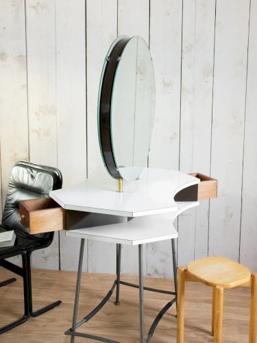 Louise, la coiffeuse en formica N°220