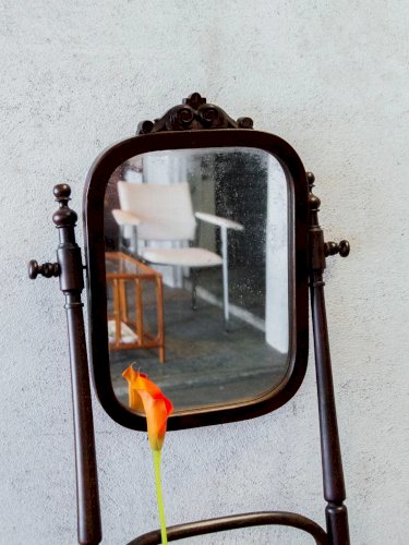 Louise, la coiffeuse Fishel en bois N°147