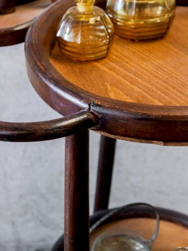 Louise, la coiffeuse Fishel en bois N°147