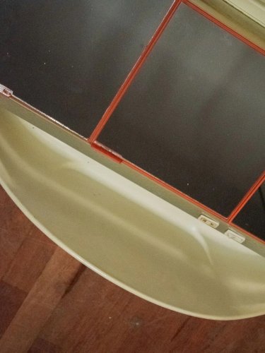 Louise, la coiffeuse murale space age N°207