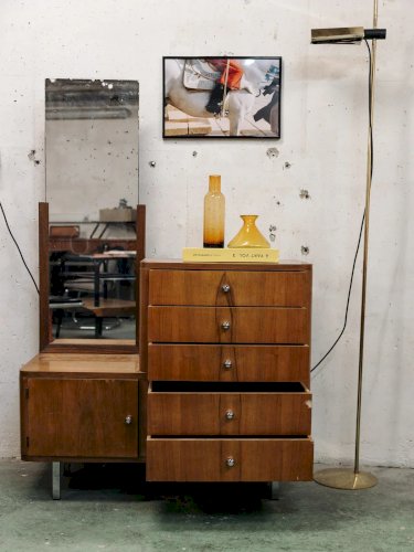 Louise, la grande coiffeuse en bois N°162