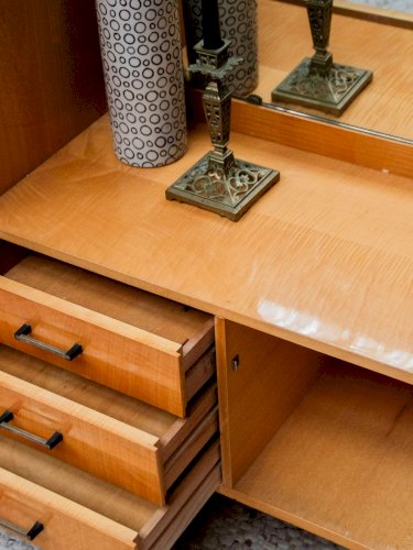 Louise, la grande coiffeuse en bois N°184