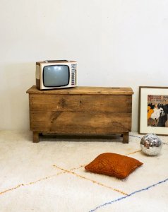 Lucien, the wooden chest No. 101