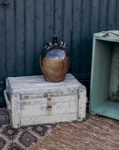 Lucien, the wooden chest No. 33