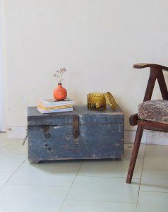 Lucien, the small gray box No. 61