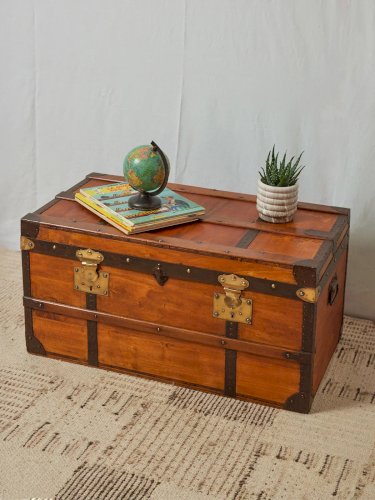 Lucienne, la grande malle en bois clair N°236