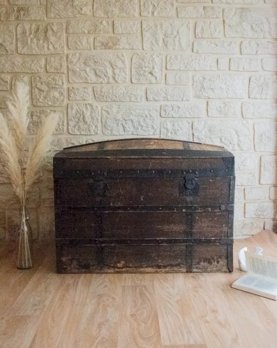 Lucienne, la grande malle en bois N°214