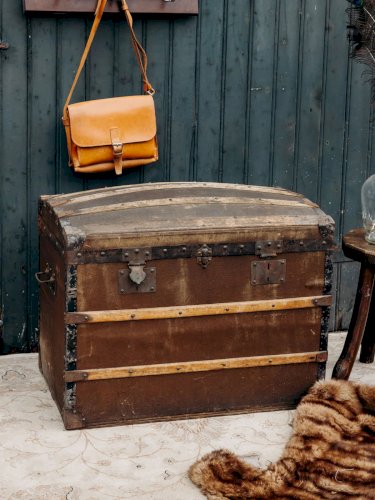 Lucienne, la grande malle en bois N°267