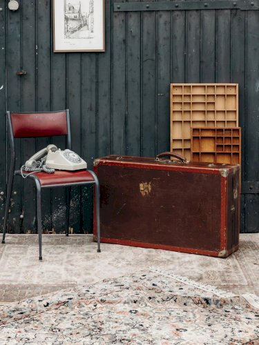 Lucienne, la malle armoire cartonnée N°188