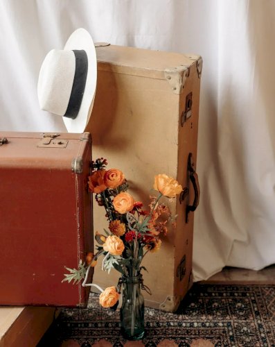 Lucienne, la malle beige cartonnée N°194