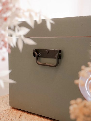 Lucienne, la malle en bois N°218