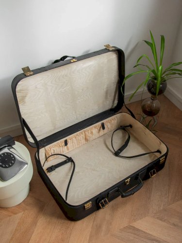 Lucienne, la malle en simili cuir noir N°204