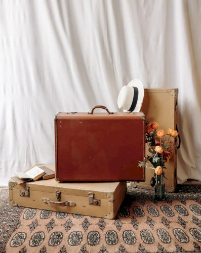 Lucienne, la malle marron cartonnée N°195