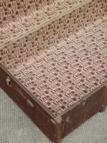 Lucienne, la malle marron N°98