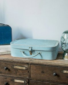 Lucienne, the sewing case No. 184