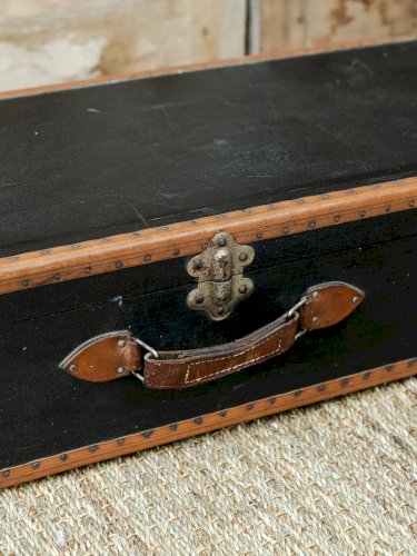 Lucienne, la valise noire N°74