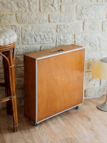 Lucienne, la valise roulante en bois N°209