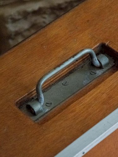 Lucienne, la valise roulante en bois N°209