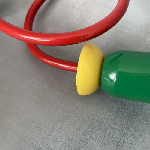 Luminaire lustre suspension vintage rouge vert jaune style Memphis circa 1980