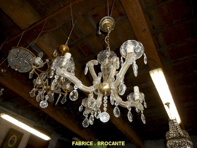 LUSTRE 4 AMPOULES A PAMPILLES EN LAITON GAINE DE VERRE N 21