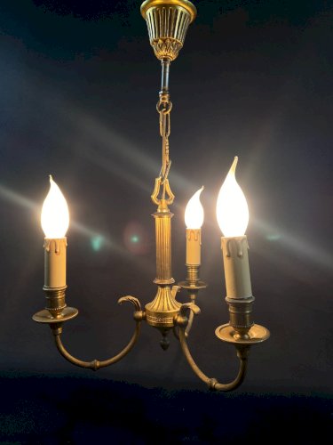 Lustre à 3 feux en bronze de style Louis XVI