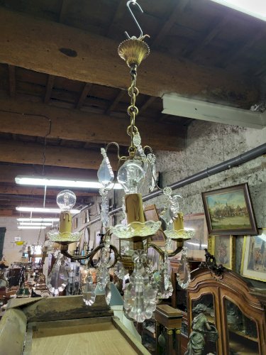 LUSTRE A PAMPILLES 3 AMPOULES GAINE DE VERRE N23