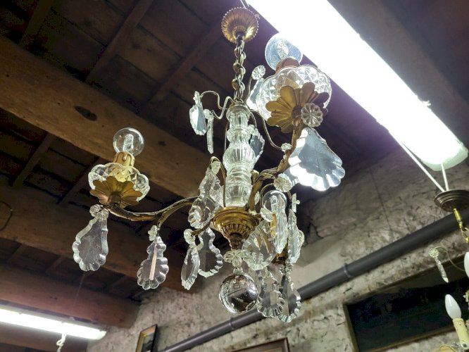 LUSTRE A PAMPILLES 3 AMPOULES GAINE DE VERRE N23