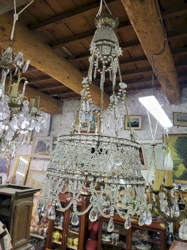 LUSTRE A PAMPILLES PERLE ENTONOIR 6 AMPOULES N 27