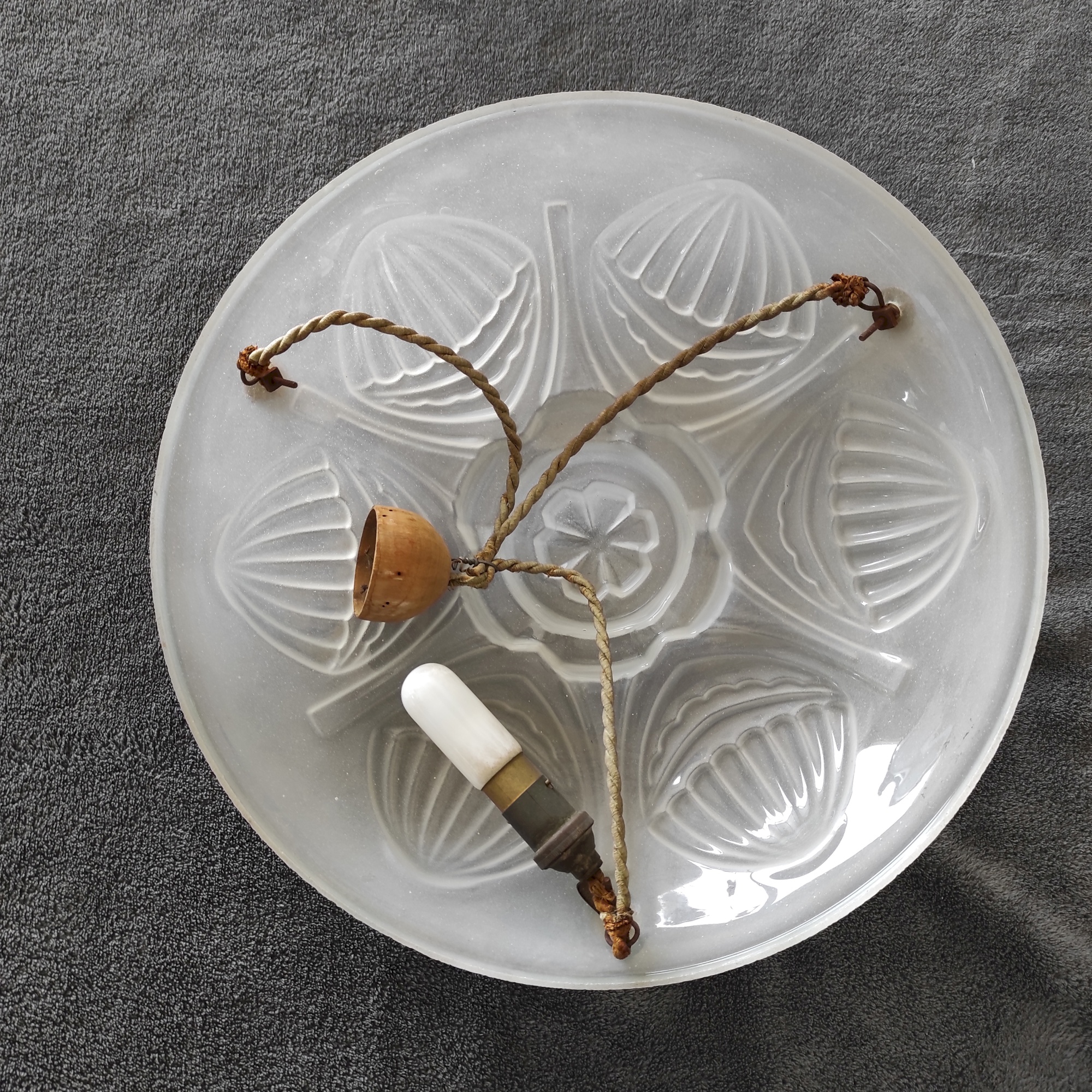 Coupole De Lustre En Verre Dépoli Style Art Déco - Blanc - Intérieur