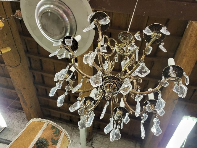 LUSTRE BRONZE ET PAMPILLES 8 AMPOULES N°5